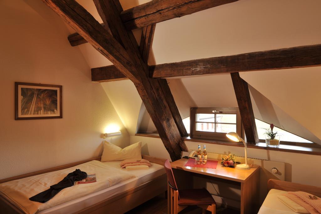 Gaestehaeuser St. Marienthal Quarto foto