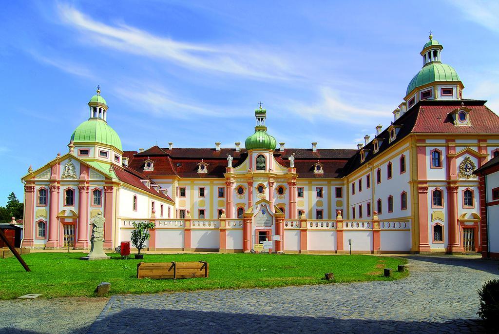 Gaestehaeuser St. Marienthal Exterior foto